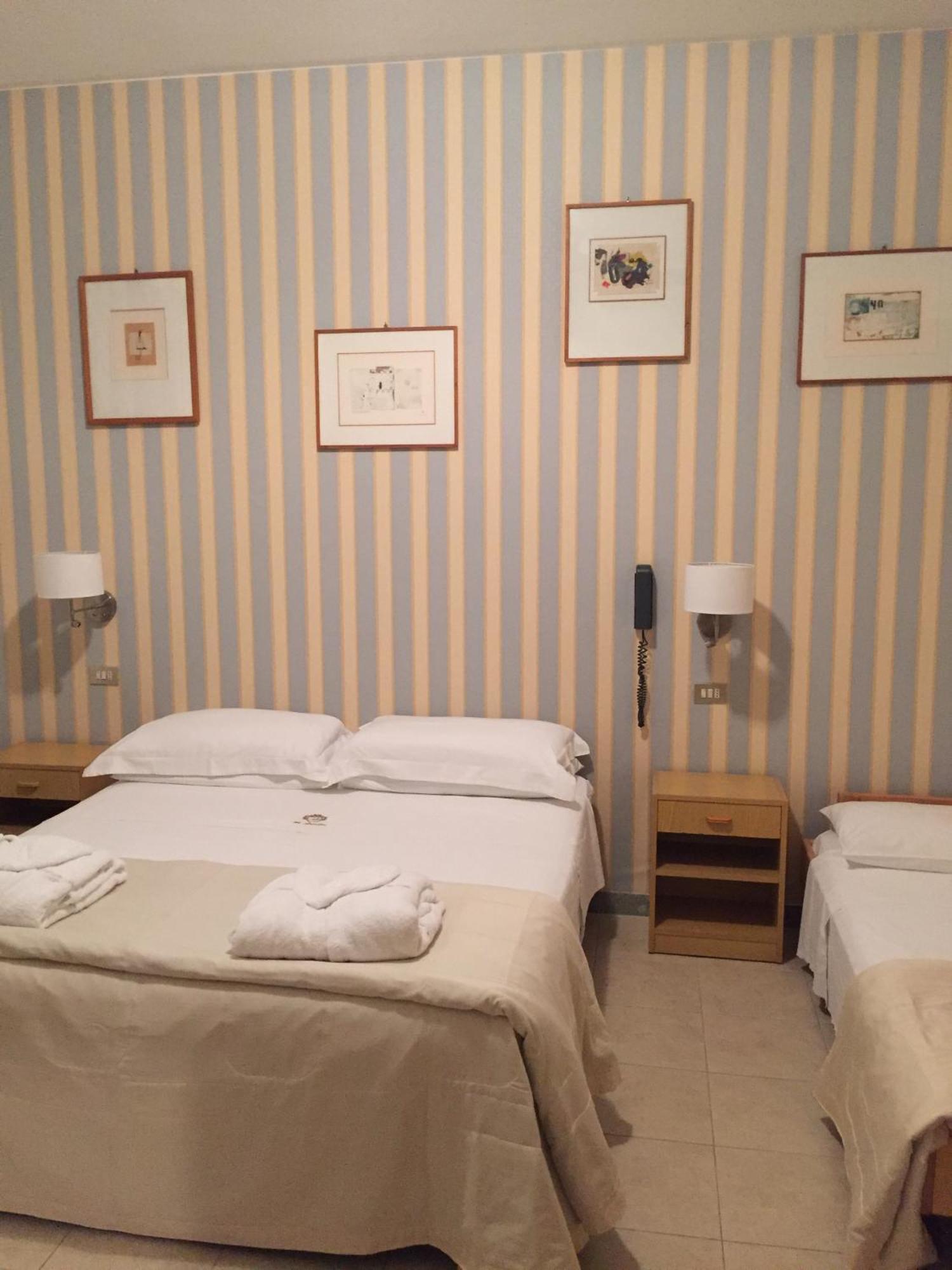 מילאנו מריטימה Hotel Ariella מראה חיצוני תמונה
