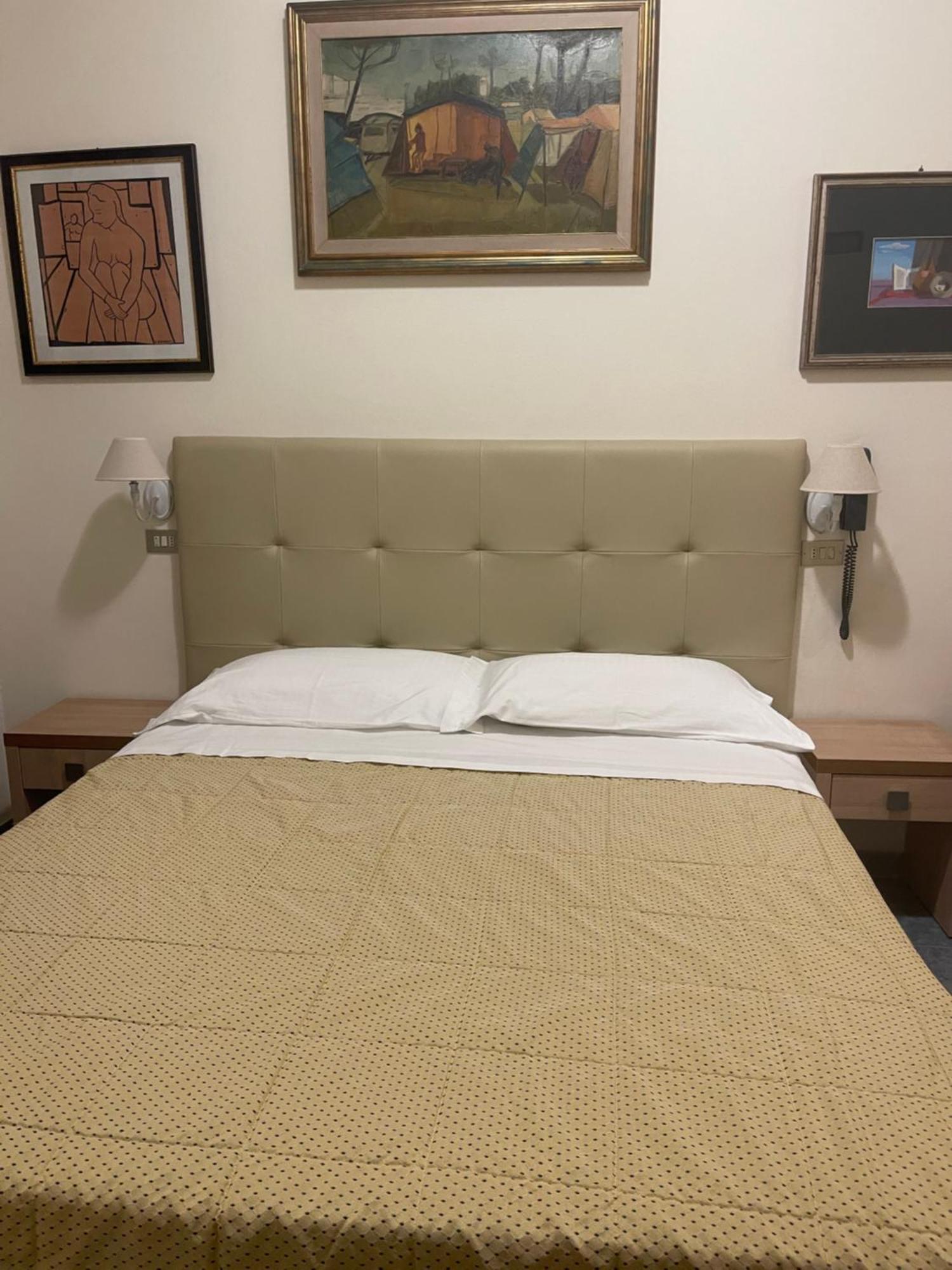 מילאנו מריטימה Hotel Ariella מראה חיצוני תמונה