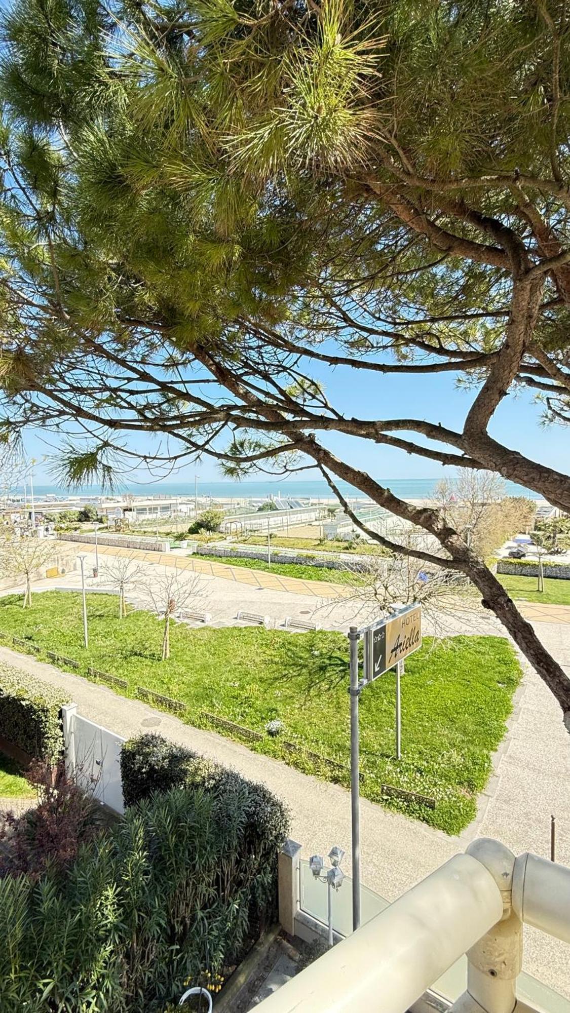 מילאנו מריטימה Hotel Ariella מראה חיצוני תמונה