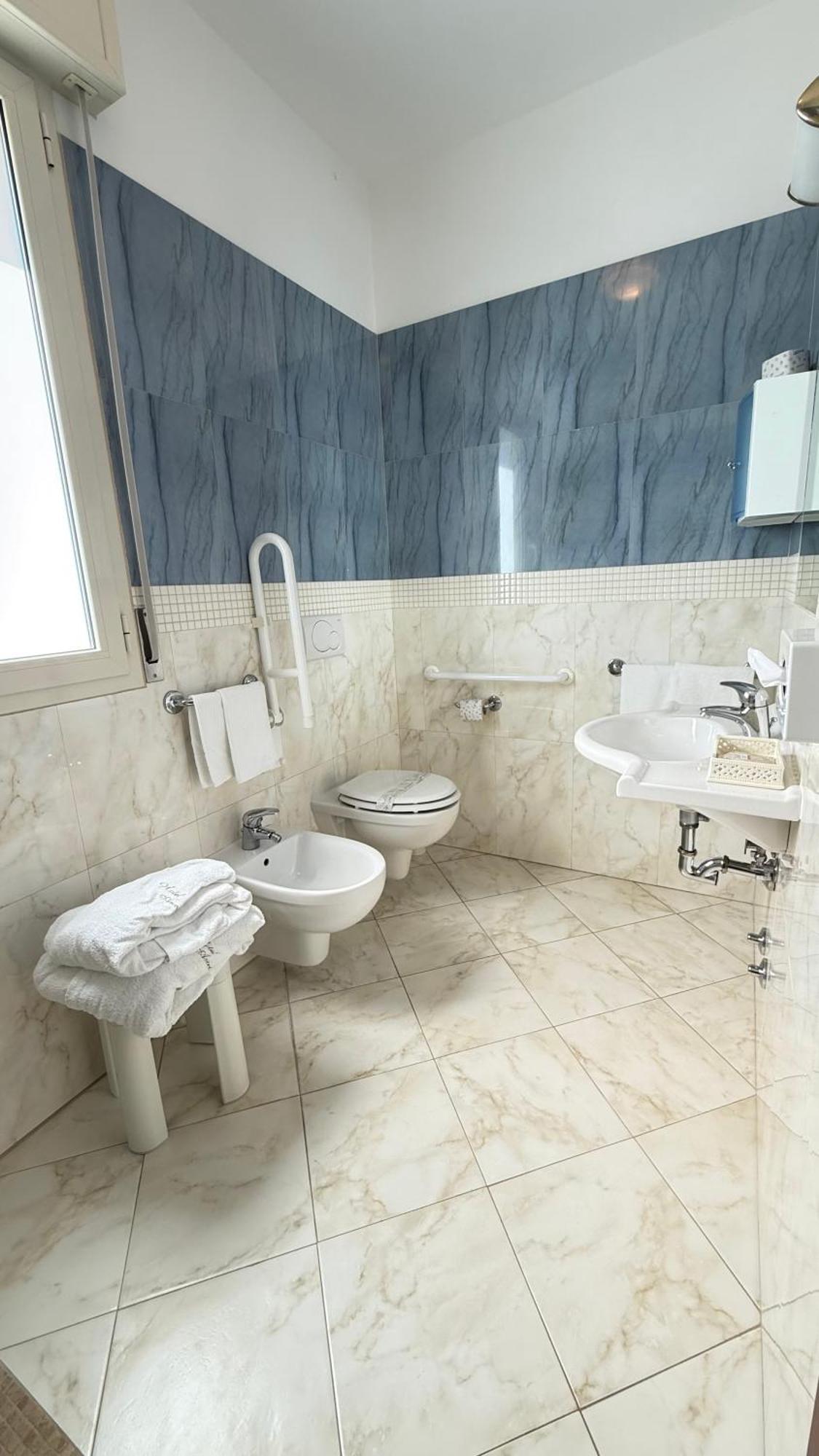מילאנו מריטימה Hotel Ariella מראה חיצוני תמונה