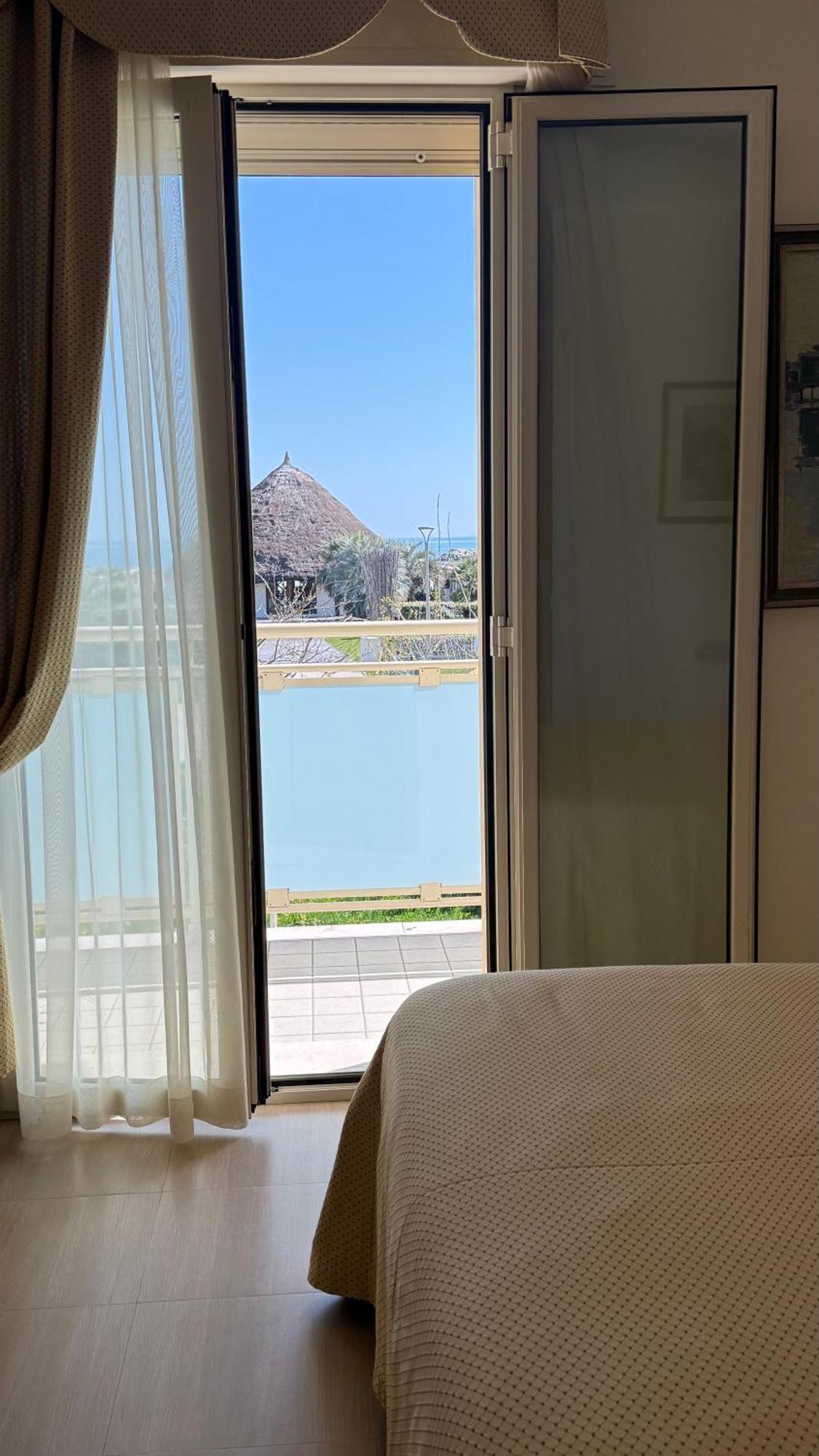 מילאנו מריטימה Hotel Ariella מראה חיצוני תמונה