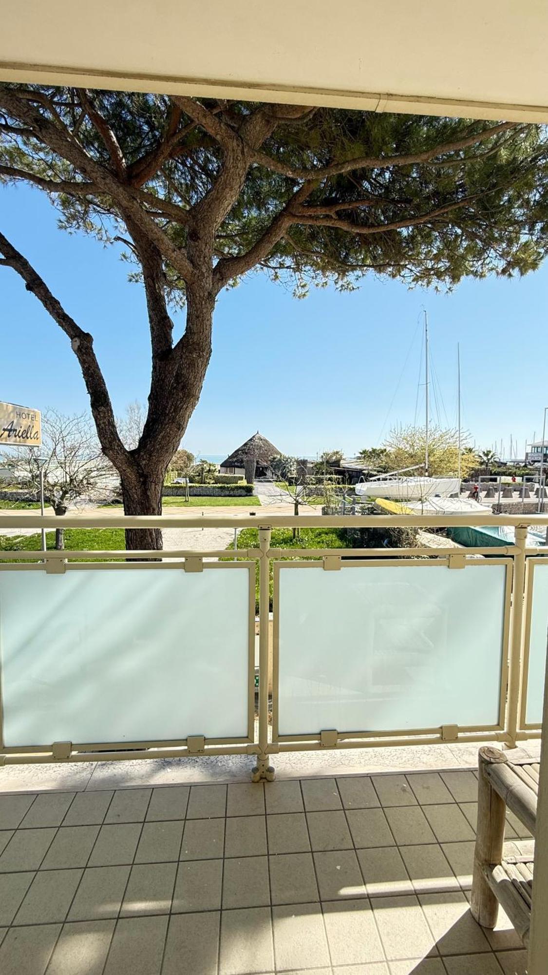 מילאנו מריטימה Hotel Ariella מראה חיצוני תמונה